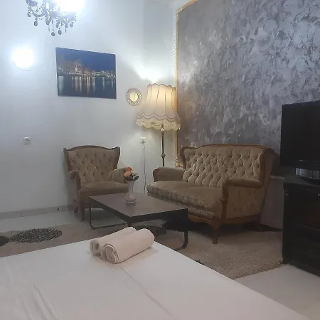 Studio Calea Victoriei Apartment Bucharest